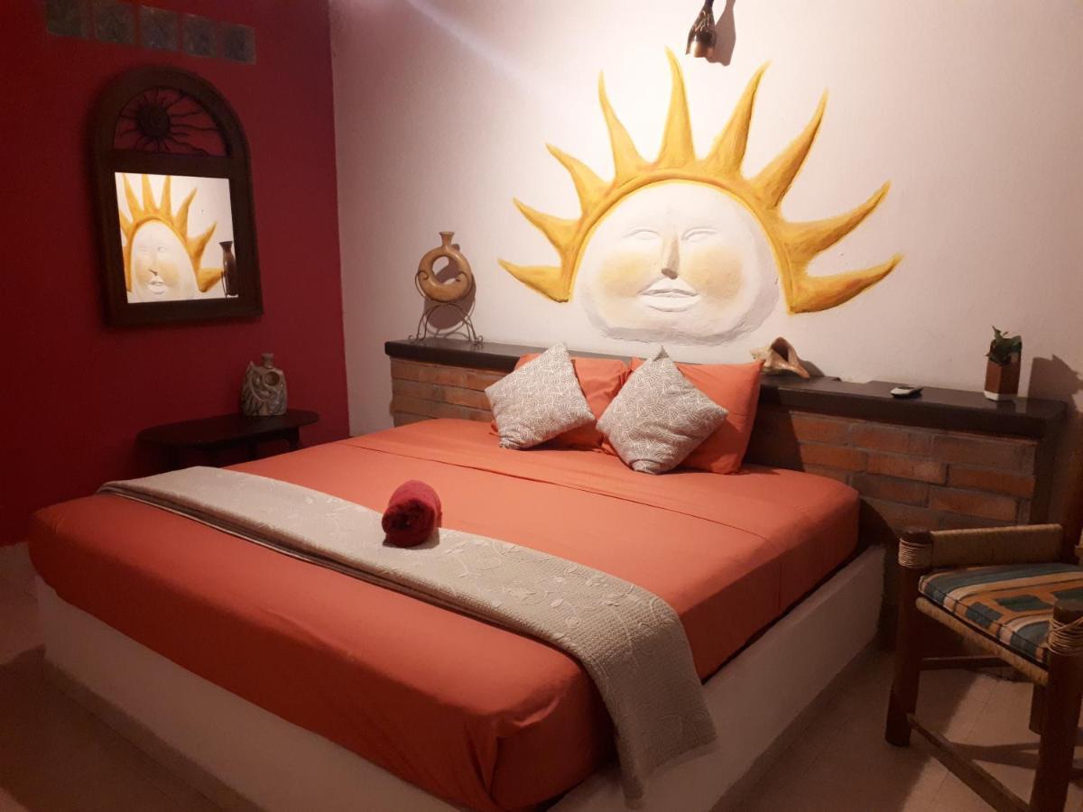 Margaritas Hostel Puerto Vallarta Exterior photo